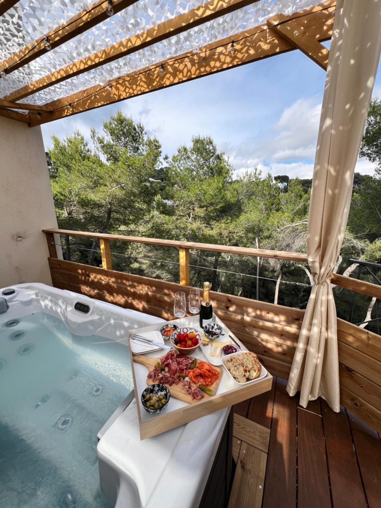 Love Room Tente Lodge Spa Mfg Chez C&C, Exclusivement Reservee Aux Adultes Cantaron Экстерьер фото