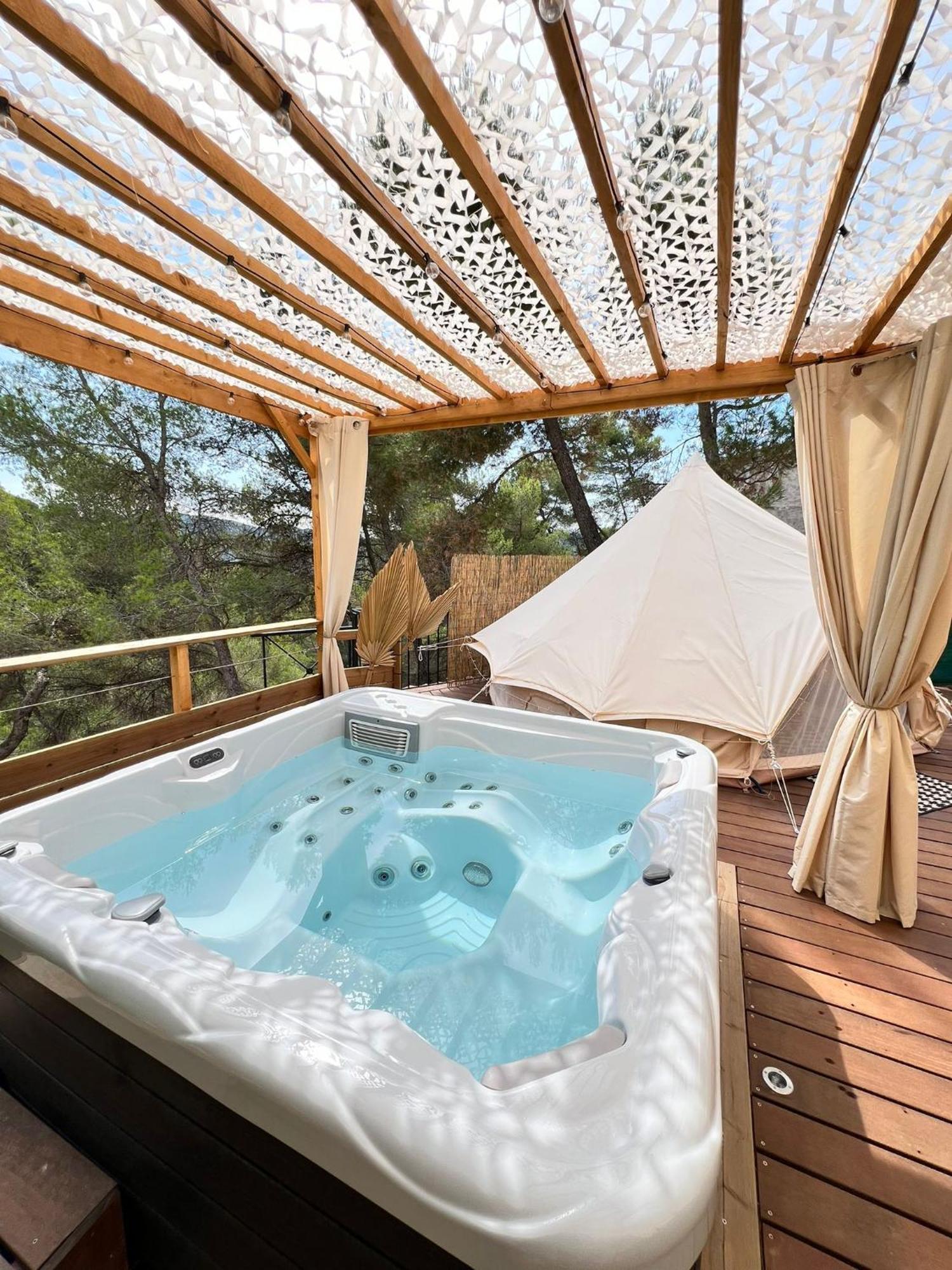 Love Room Tente Lodge Spa Mfg Chez C&C, Exclusivement Reservee Aux Adultes Cantaron Экстерьер фото